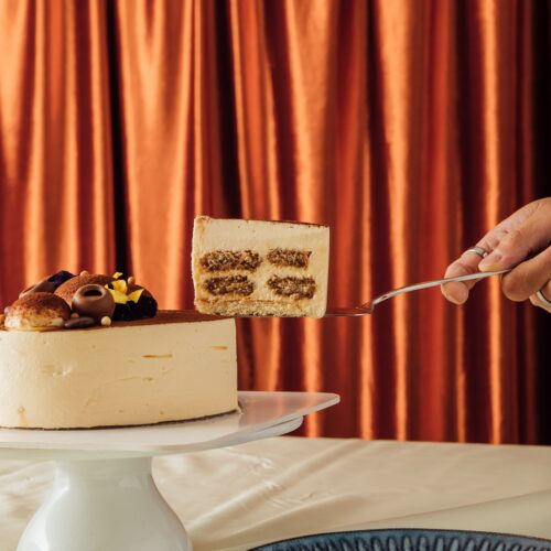 Tiramisu cake