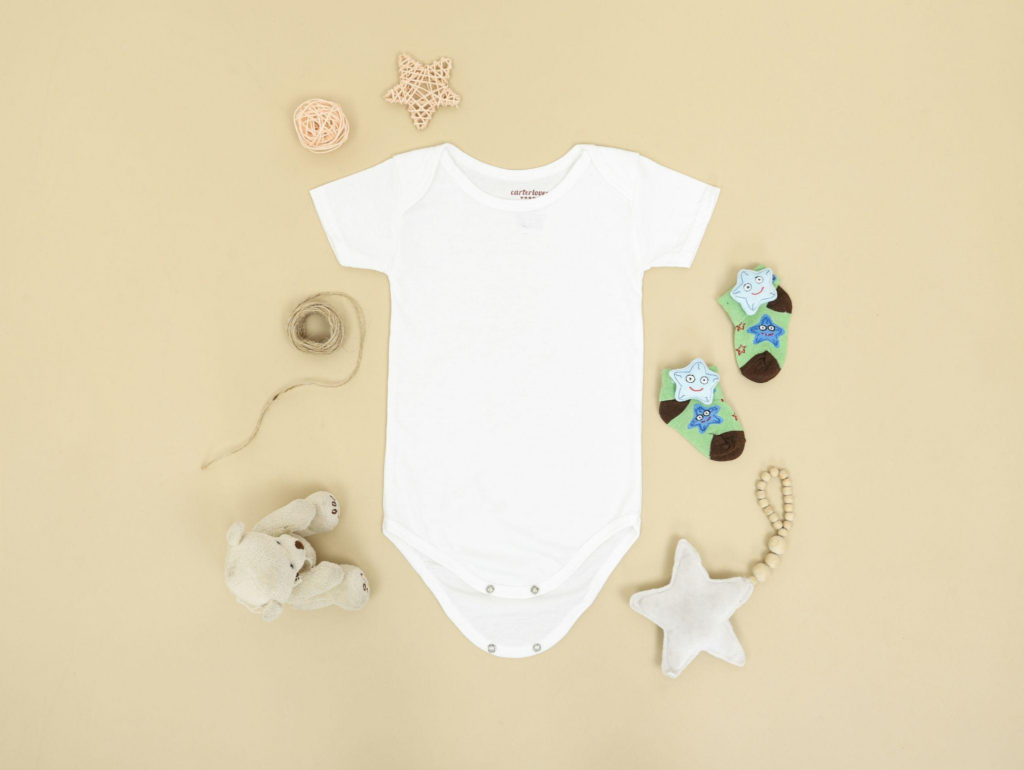 white colour baby clothes kit 300x226